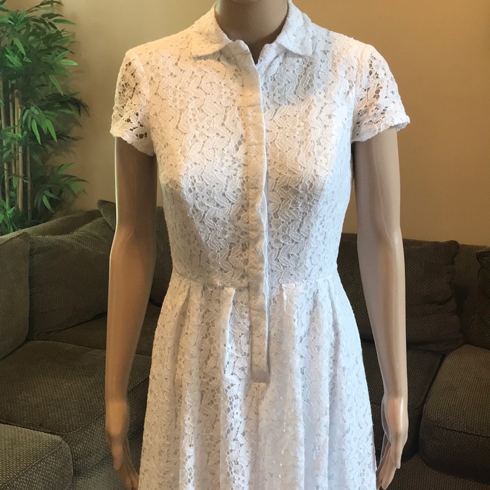 White short sleeve lace dress